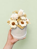 Round Box Candle White Flower Bouquet