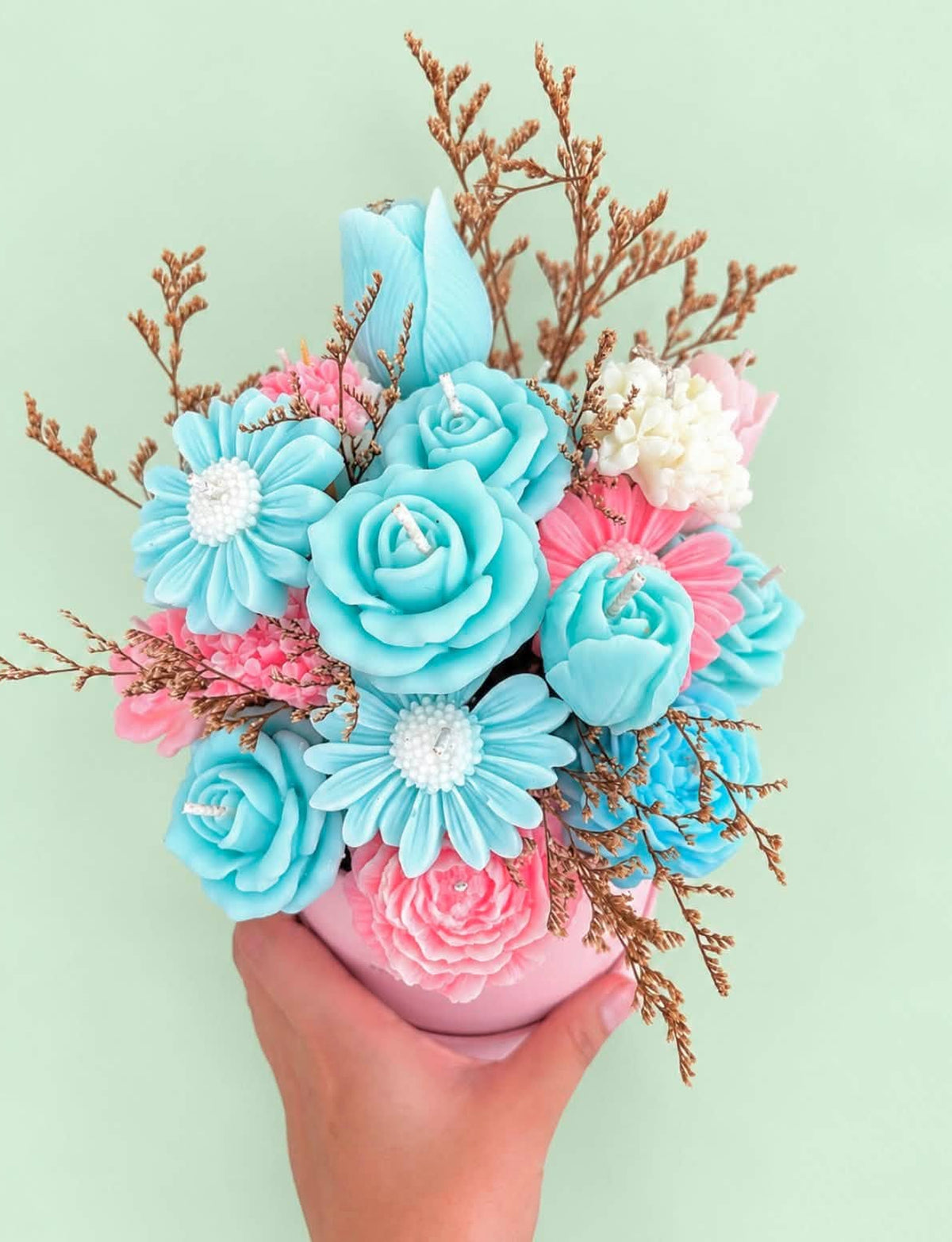 Round Box Candle Pink and Blue Flower Bouquet